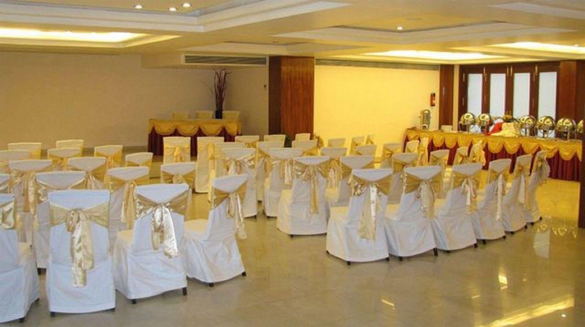 Citrine Hotel Bangalore Exterior foto
